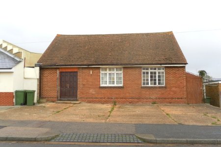 Frenchgate Christian Centre (now Gateway Christian Church), Frenchgate Avenue, Hampden Park, Eastbourne (October 2012) (3)