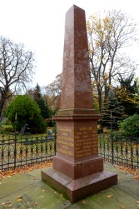 French memorial - Alter Domfriedhof der St.-Hedwigsgemeinde, Berlin - DSC09868