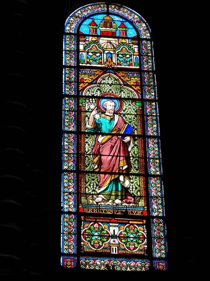 Fresnay-sur-Sarthe, église Notre-Dame, vitrail (05)