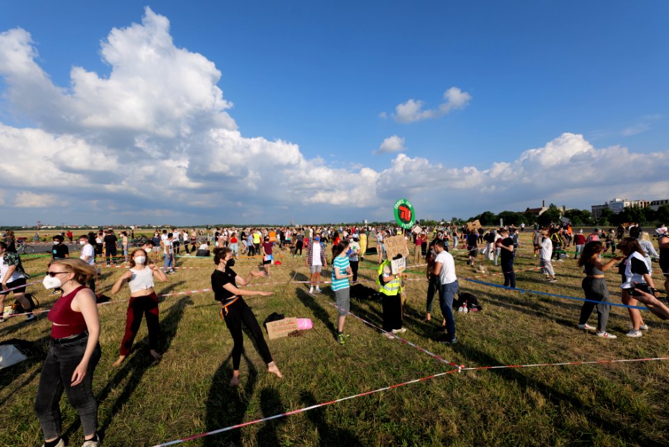 FridaysForFuture dance protest Berlin 2021-07-02 83