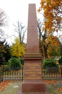 French memorial - Alter Domfriedhof der St.-Hedwigsgemeinde, Berlin - DSC09866