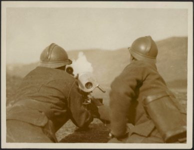 French small mountain gun for quick work., Bestanddeelnr 158-2194