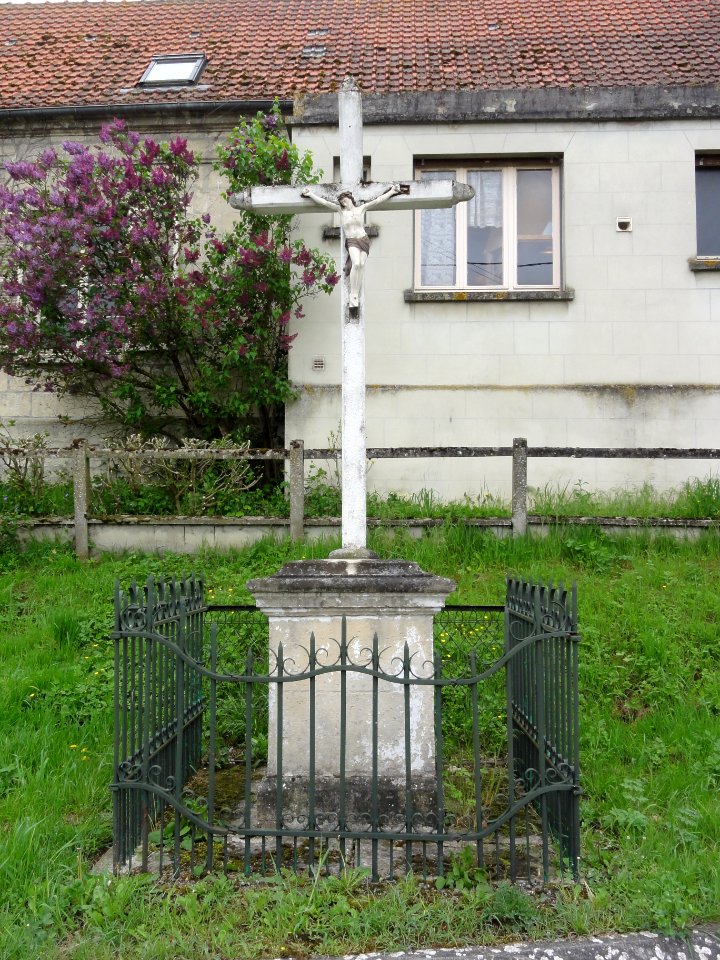 Fressancourt (Aisne) croix de chemin
