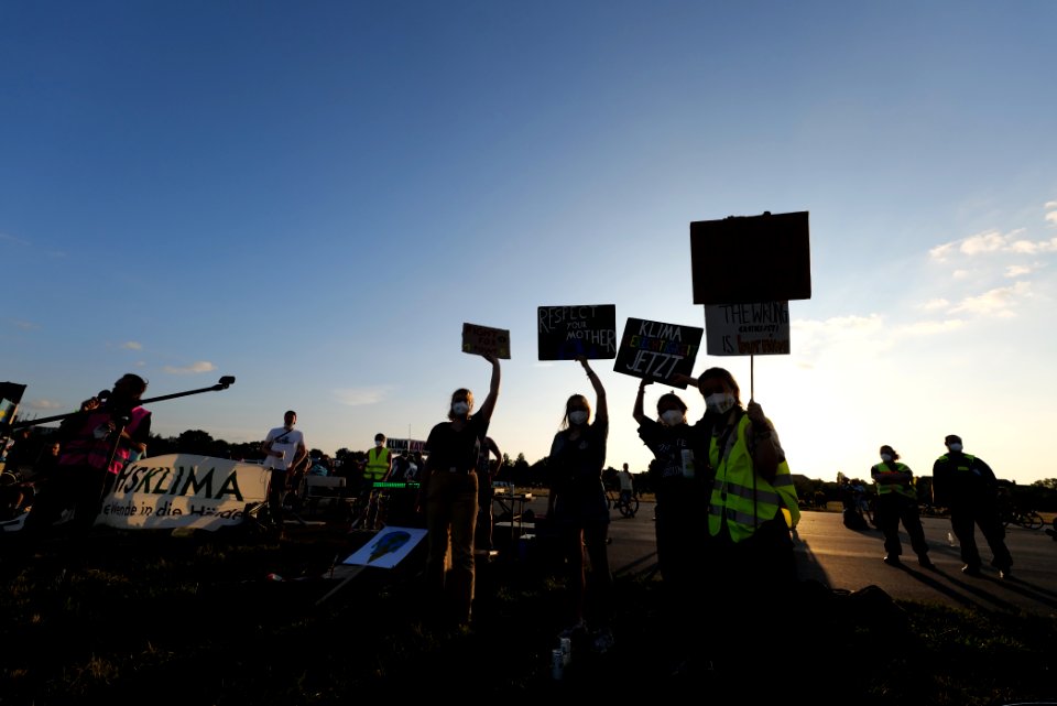 FridaysForFuture dance protest Berlin 2021-07-02 142