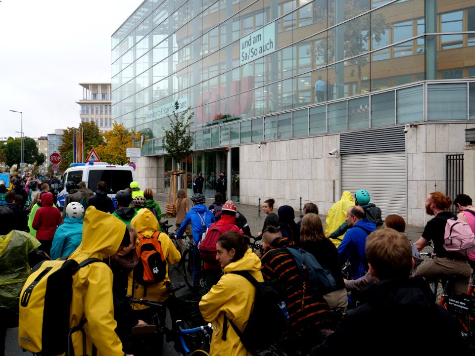 FridaysForFuture bike demonstration Berlin 27-09-2019 30