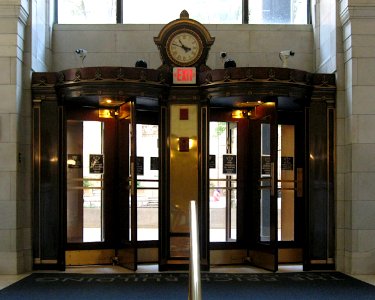 Frick Building, Grant Street Entrance, 2020-08-07