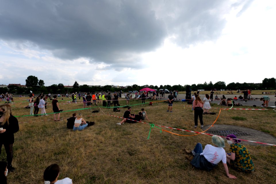 FridaysForFuture dance protest Berlin 2021-07-02 23