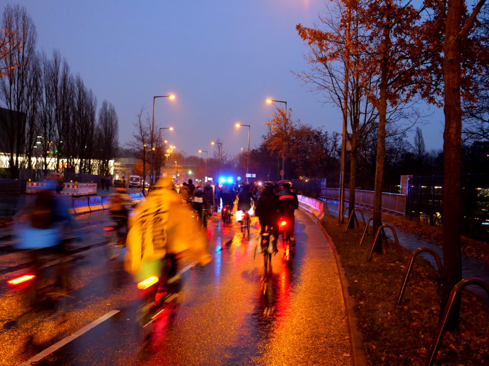 FridaysForFuture protest Berlin 06-12-2019 bicycle demonstration 29