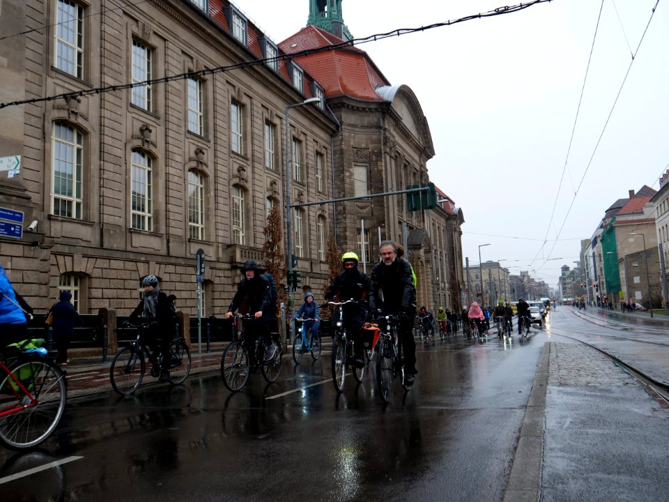 FridaysForFuture protest Berlin 06-12-2019 bicycle demonstration 13