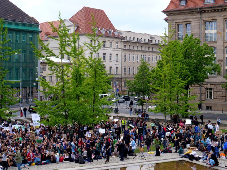 FridaysForFuture protest Berlin 10-05-2019 01