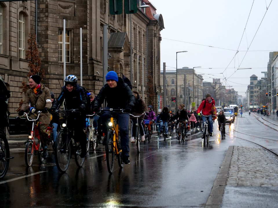 FridaysForFuture protest Berlin 06-12-2019 bicycle demonstration 10