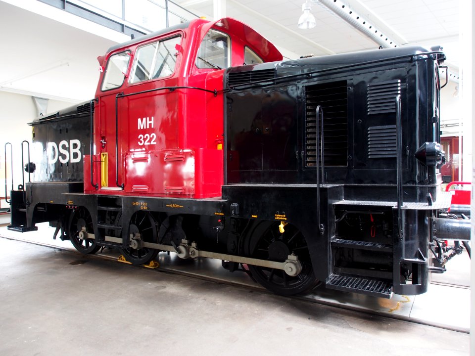 Frichs locomotive DSB MH 322 pic2