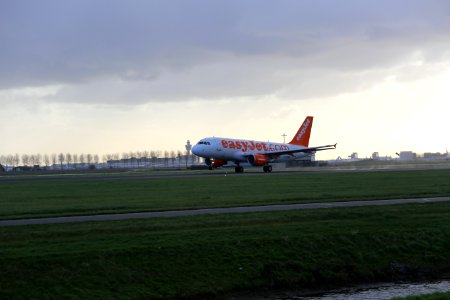 G-EZIM, EHAM