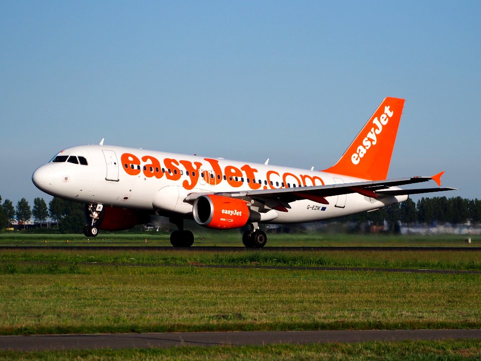 G-EZIK easyJet Airbus A319-111 takeoff from Schiphol (AMS - EHAM), The Netherlands, 11june2014, pic-1