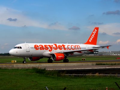 G-EZTI Airbus A320-214 easyJet taxiing at Schiphol (AMS - EHAM), The Netherlands, 18may2014, pic-2 photo