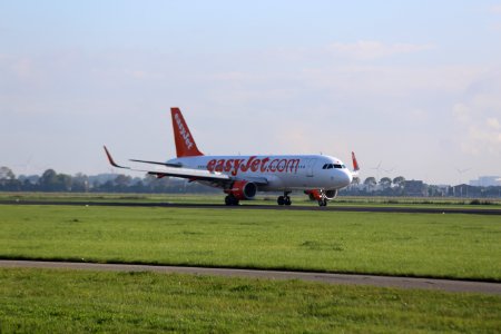 G-EZWU, EHAM