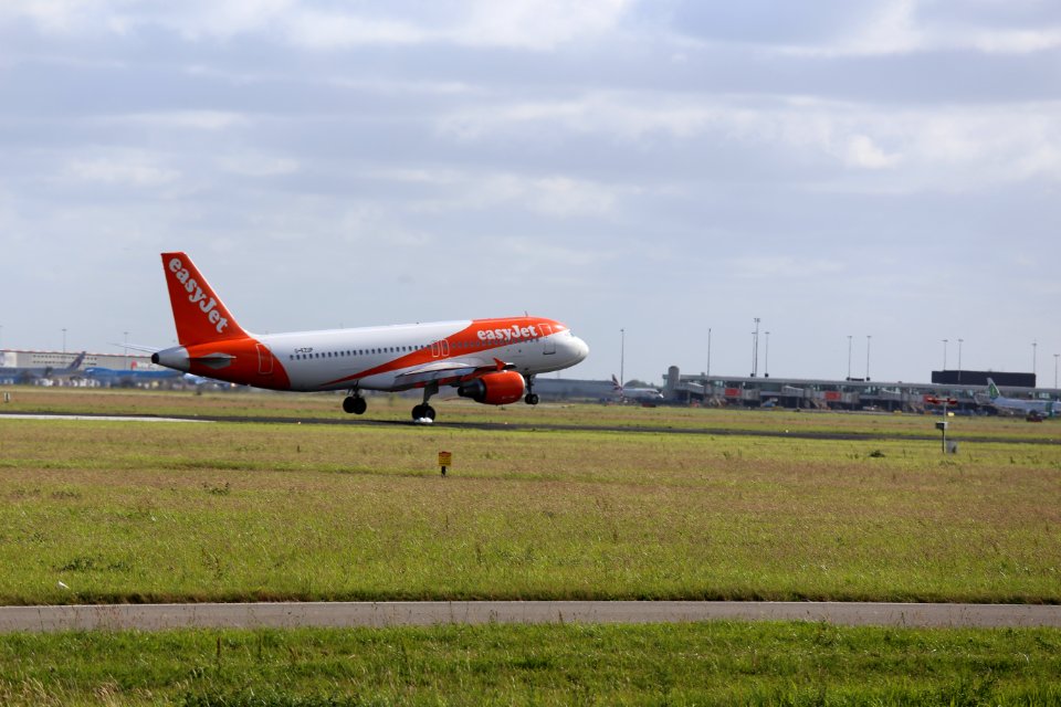 G-EZUP EHAM 5