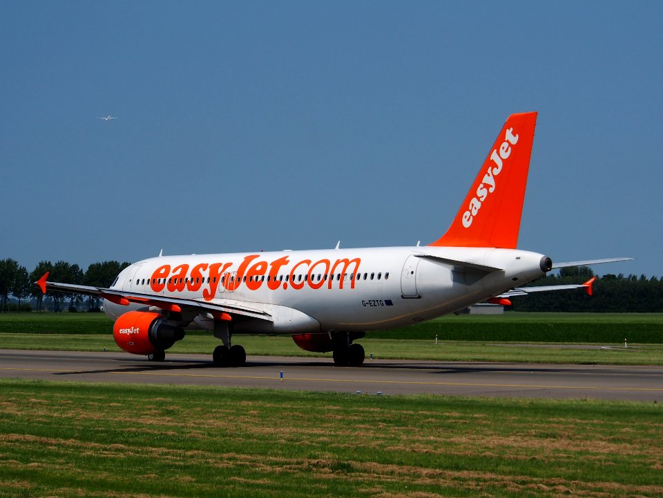 G-EZTG easyJet Airbus A320-214 - cn 3946 pic6