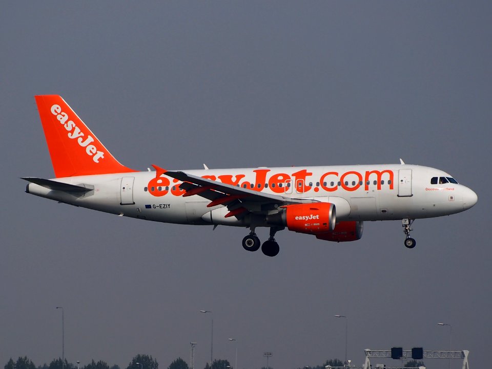 G-EZIY landing at Schiphol (AMS - EHAM), The Netherlands, pic2
