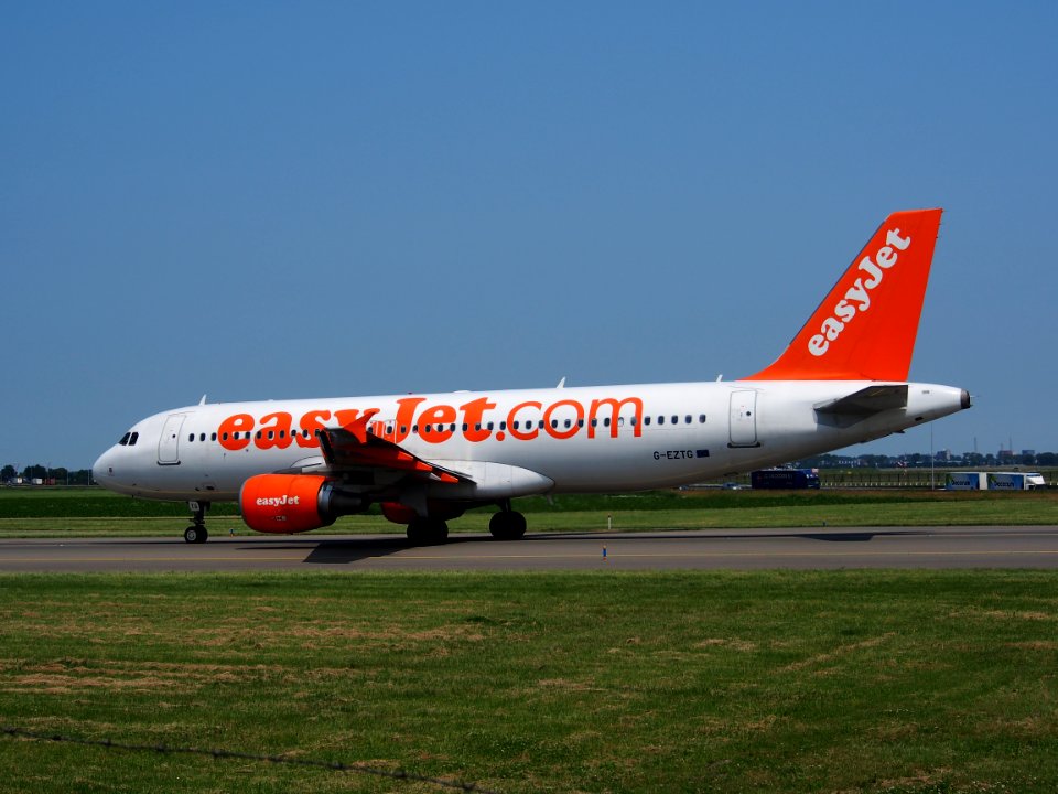 G-EZTG easyJet Airbus A320-214 - cn 3946 pic5