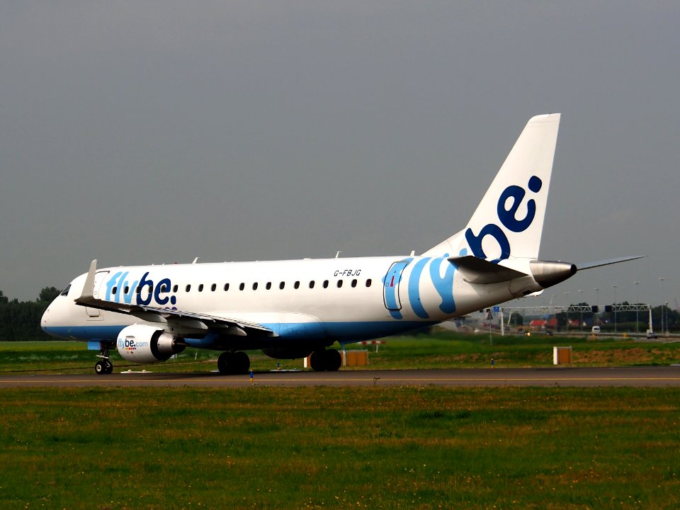 G-FBJG Flybe Embraer ERJ-175STD (ERJ-170-200) - cn 17000344 taxiing 14july2013 pic-004