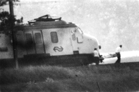 Gijzeling trein bij De Punt vrijlaten van de 46-jarige heer Van Hattum , de he, Bestanddeelnr 929-2174