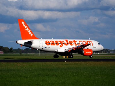 G-EZIY, landing at Schiphol (AMS - EHAM), The Netherlands, 06May2014 pic3