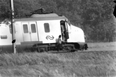 Gijzeling trein bij De Punt vrijlaten van de 46-jarige heer Van Hattum , kaper, Bestanddeelnr 929-2177