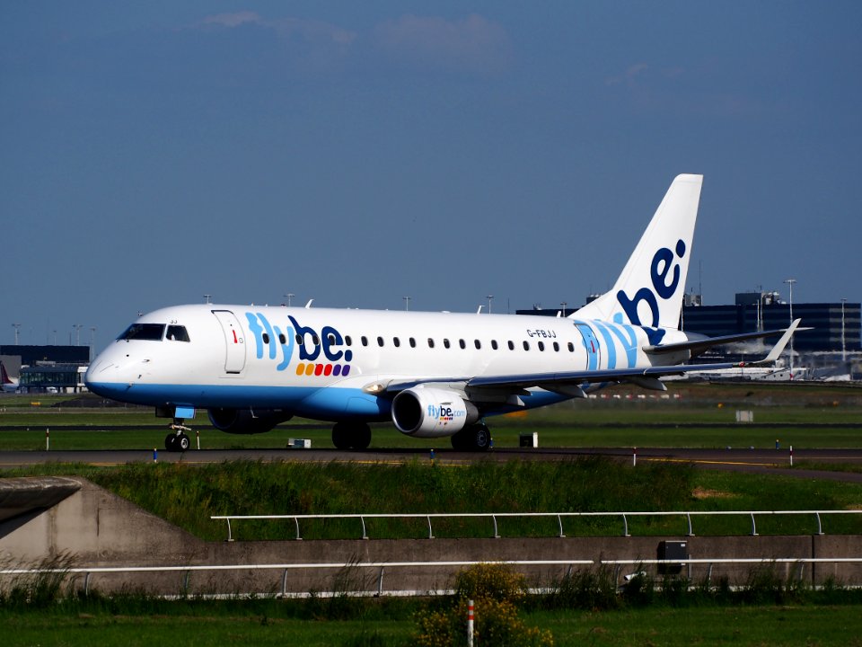 G-FBJJ Flybe Embraer ERJ-175STD (ERJ-170-200) - cn 17000358, taxiing at Schiphol (AMS - EHAM), The Netherlands, 18may2014, pic-1