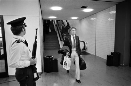 Gijzelingsdrama Schiphol, Bestanddeelnr 927-4581