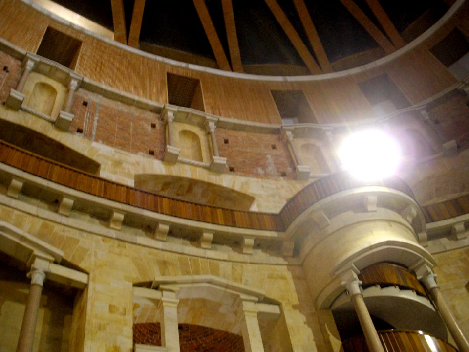 Gijón - Iglesia de la Laboral Ciudad de la Cultura (ex Universidad Laboral), interiores 4