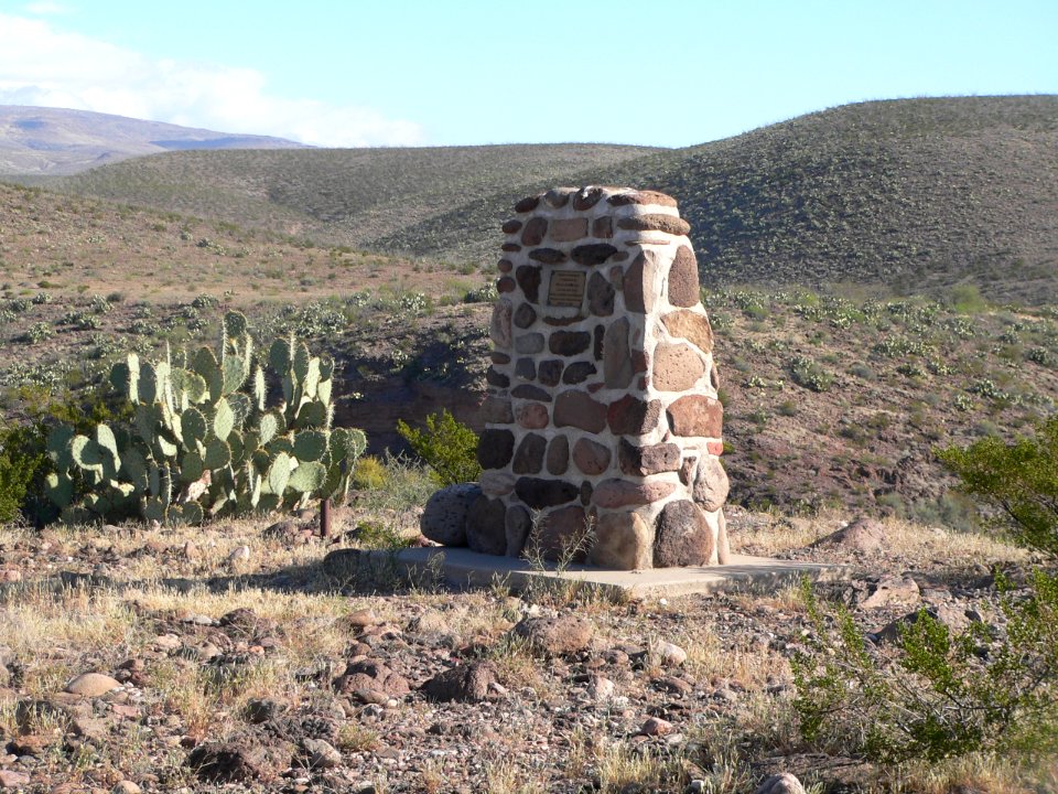 Gila Box, Kearny monument 1