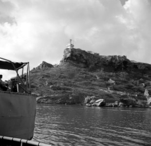 Gezicht op de signaaltoren bij het Schottegat op Curaçao, Bestanddeelnr 252-7291