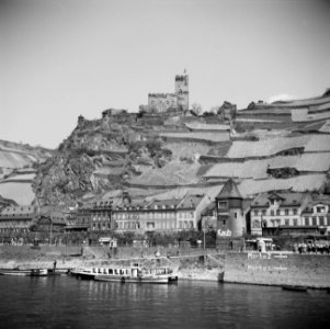 Gezicht op Kaub met ruïne Burg Gutenfels, Bestanddeelnr 254-1152