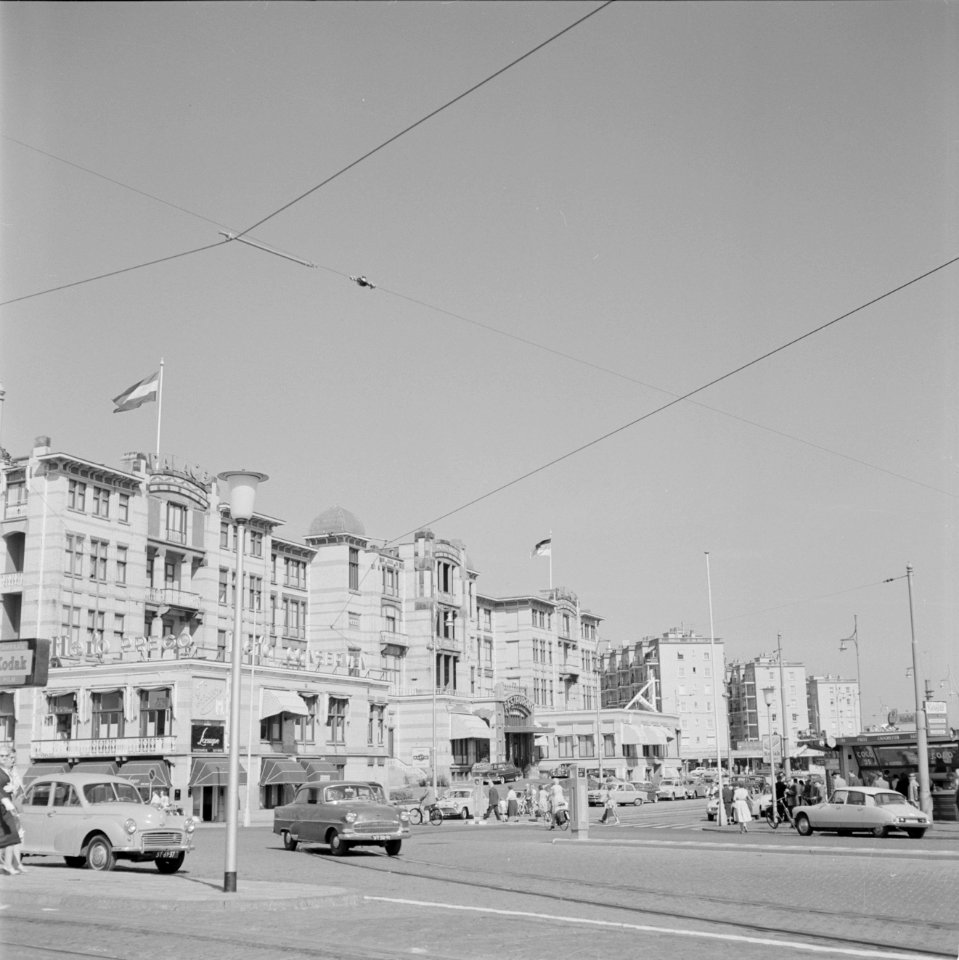 Gezicht op het Palace Hotel aan het Gevers Deynootplein in Scheveningen, Bestanddeelnr 254-4011