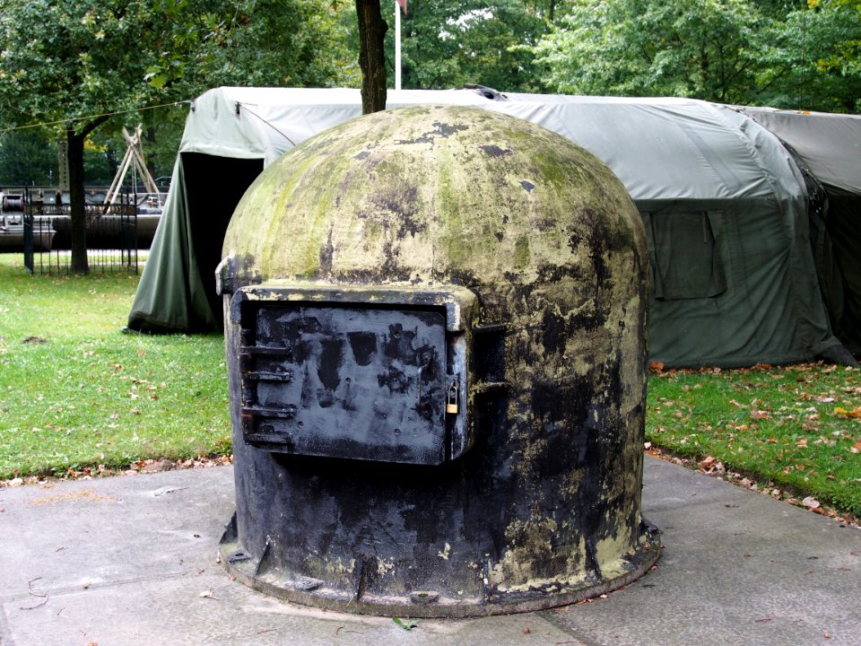 Gietstalen koepel type G uit 1937, Geniemuseum Vught, photo 2