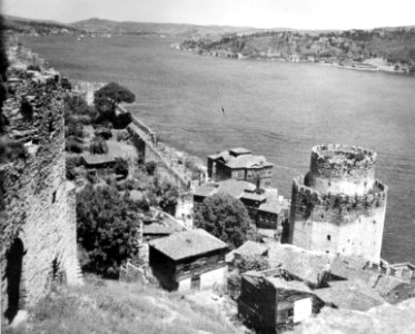 Gezicht op de Bosporus in Istanbul, Bestanddeelnr 254-2647