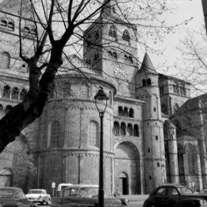 Gezicht op de Dom Sint Peter in Trier, Bestanddeelnr 254-4467
