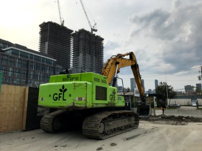 GFL 450d excavator