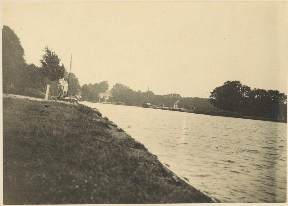 Gezicht op het Zuider Buiten Spaarne bij de Kom t, Inventarisnummer NL-HlmNHA 18750