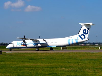 G-FLBD Flybe De Havilland Canada DHC-8-402Q Dash 8 - cn 4259 taxiing 18july2013 pic-004