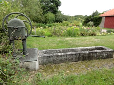 Gimécourt (Meuse) fontaine, pompe noël