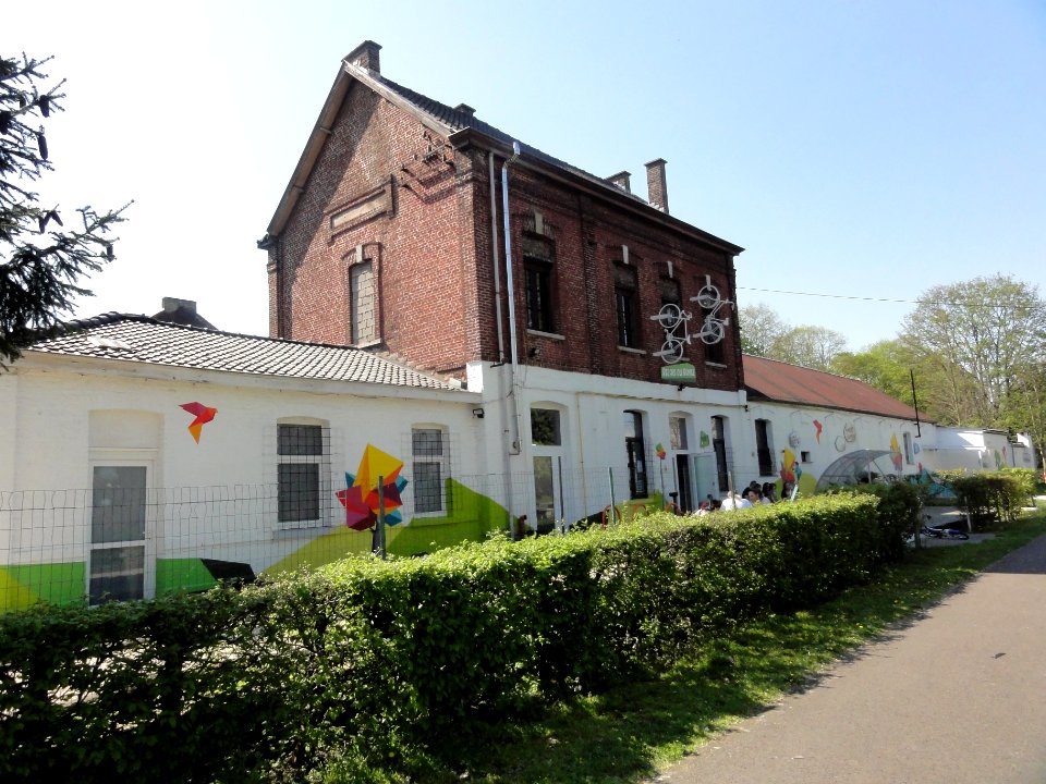 Gilly (Charleroi) ancienne gare, maintenant Relais du RAVel