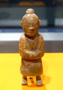 Gilt bronze figurine, Western Han dynasty, from M112, Taojin Huayuan, Taihe Gang - Hong Kong Museum of History - DSC00806