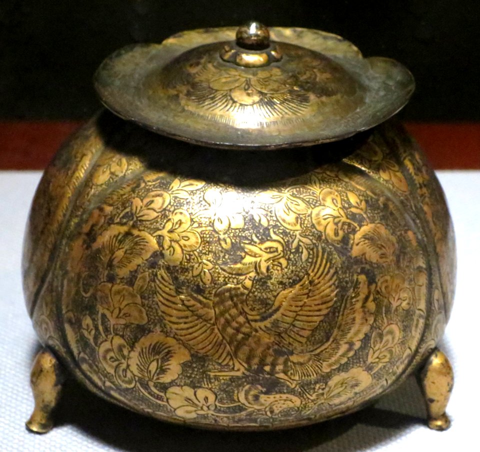 Gilt bronze water holder, 8th century, Tokyo National Museum