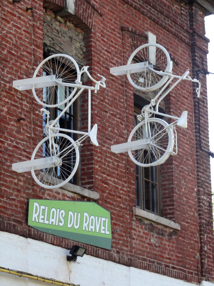 Gilly (Charleroi) ancienne gare, Relais du RAVel, détail