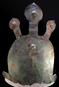 Gilt bronze crown, Kofun period, 5th century, Nihon matsuyama Tumulus
