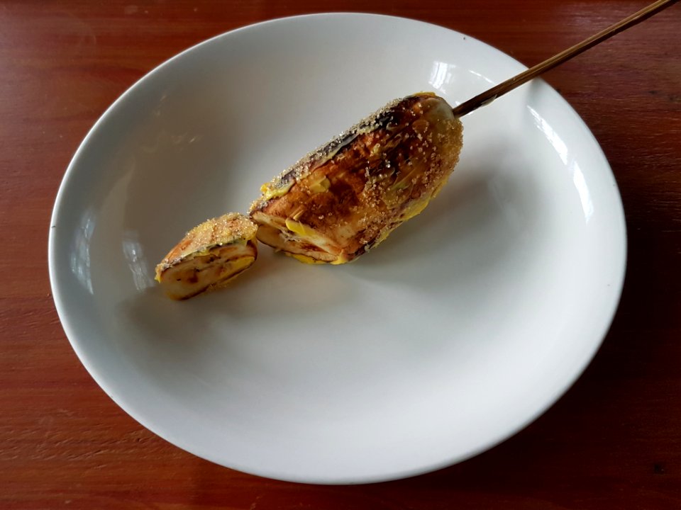 Ginanggang (Philippines) - grilled saba bananas - 02