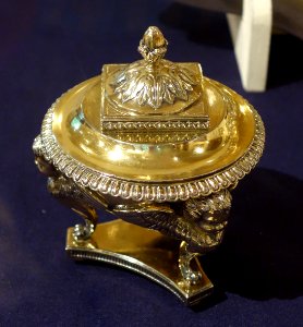Gilt Memorial Urn, Paul Storr, British, 1805-1806, silver - Huntington Museum of Art - DSC05419