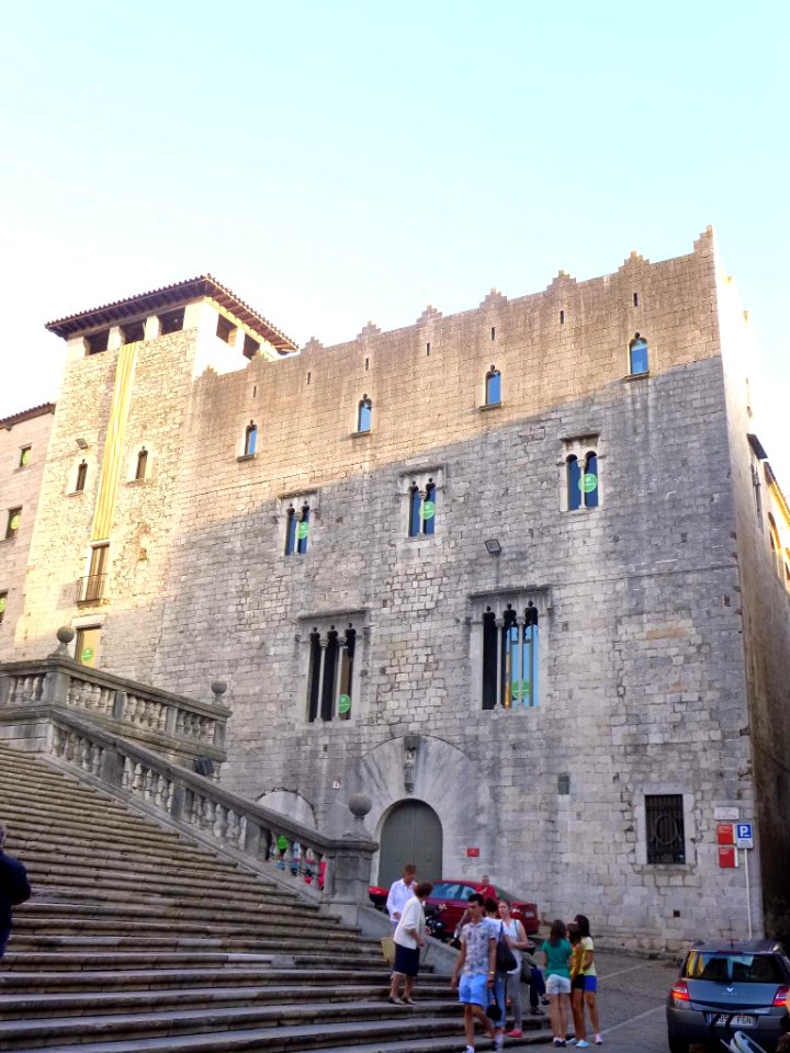 Girona - Pia Almoina 1